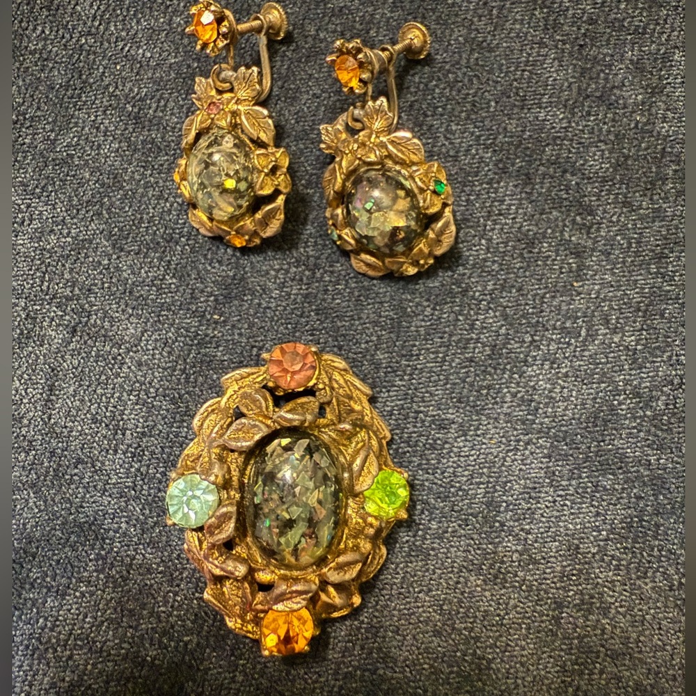 Vintage Gold and Multicolor Jewelry Set